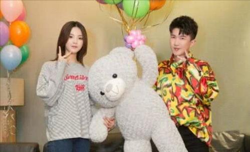 吃瓜之我兄弟在娱乐圈,揭秘我兄弟的吃瓜传奇 第2张 吃瓜之我兄弟在娱乐圈,揭秘我兄弟的吃瓜传奇 第2张