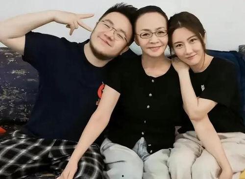 娱乐八卦爆料吃瓜文档,吃瓜群众必备的八卦秘籍 第3张 娱乐八卦爆料吃瓜文档,吃瓜群众必备的八卦秘籍 第3张