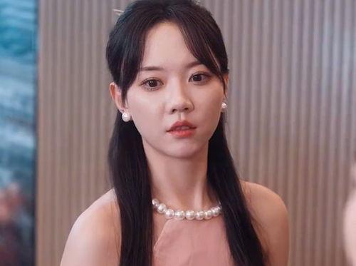 娱乐圈吃瓜短剧小说女主,瓜田里的甜蜜陷阱 第3张 娱乐圈吃瓜短剧小说女主,瓜田里的甜蜜陷阱 第3张