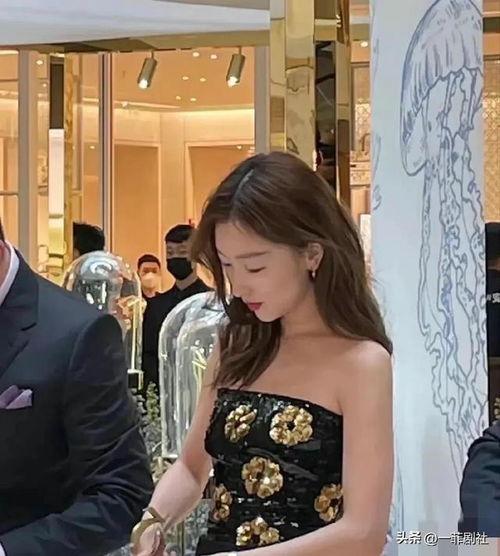 娱乐圈吃瓜爆料女星,揭秘那些被吃瓜爆料的女星幕后故事 第1张 娱乐圈吃瓜爆料女星,揭秘那些被吃瓜爆料的女星幕后故事 第1张